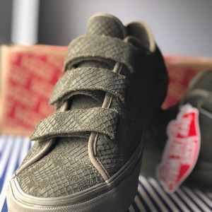 Brand New Low top Vans